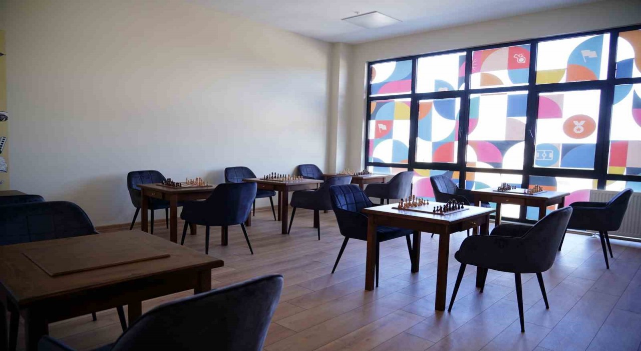 Türkiyenin ilk futbol gelişim merkezi hizmete başladı