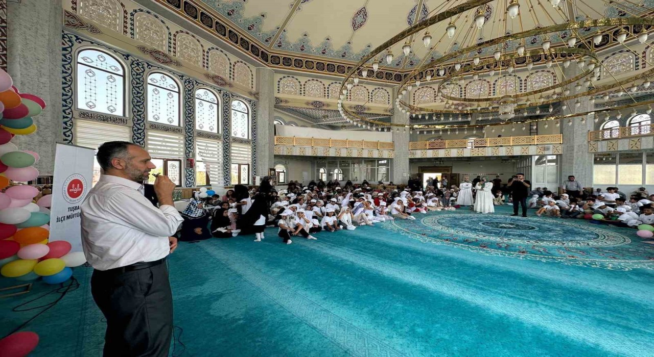 Tuşbada Yaz Kuran Kursları düzenlenen programla sonra erdi