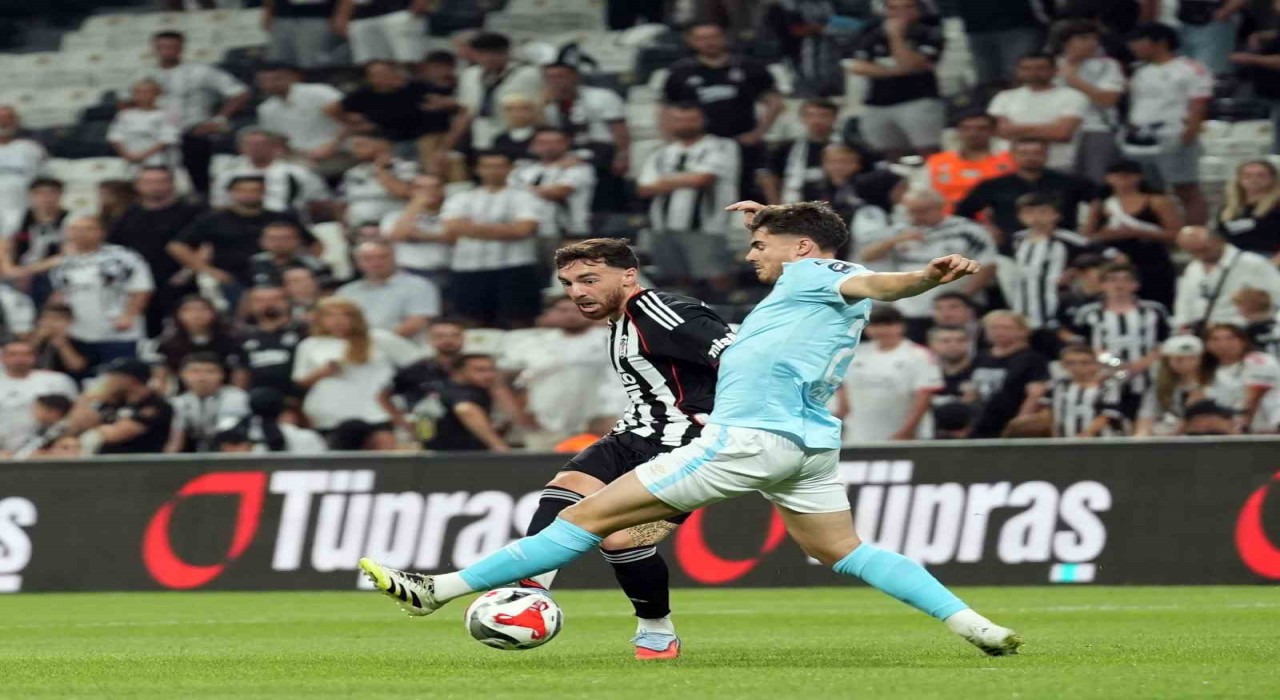 UEFA Konferans Ligi: Beşiktaş: 1 - St. Patricks: 2 (İlk yarı)