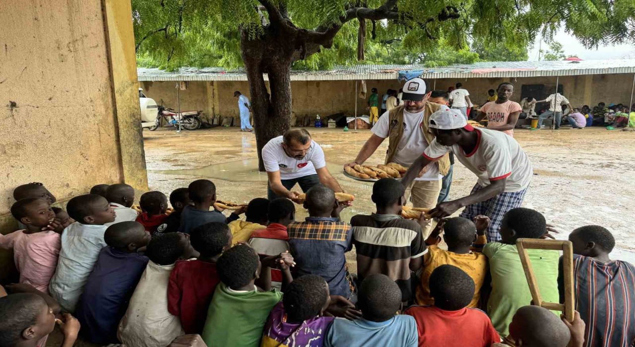 UKABDERden Türkiyeden mazlum coğrafyalara kardeşlik seferberliği