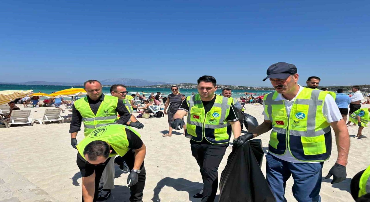 Ülkü Ocaklarından İzmir sahillerinde çevre temizliği