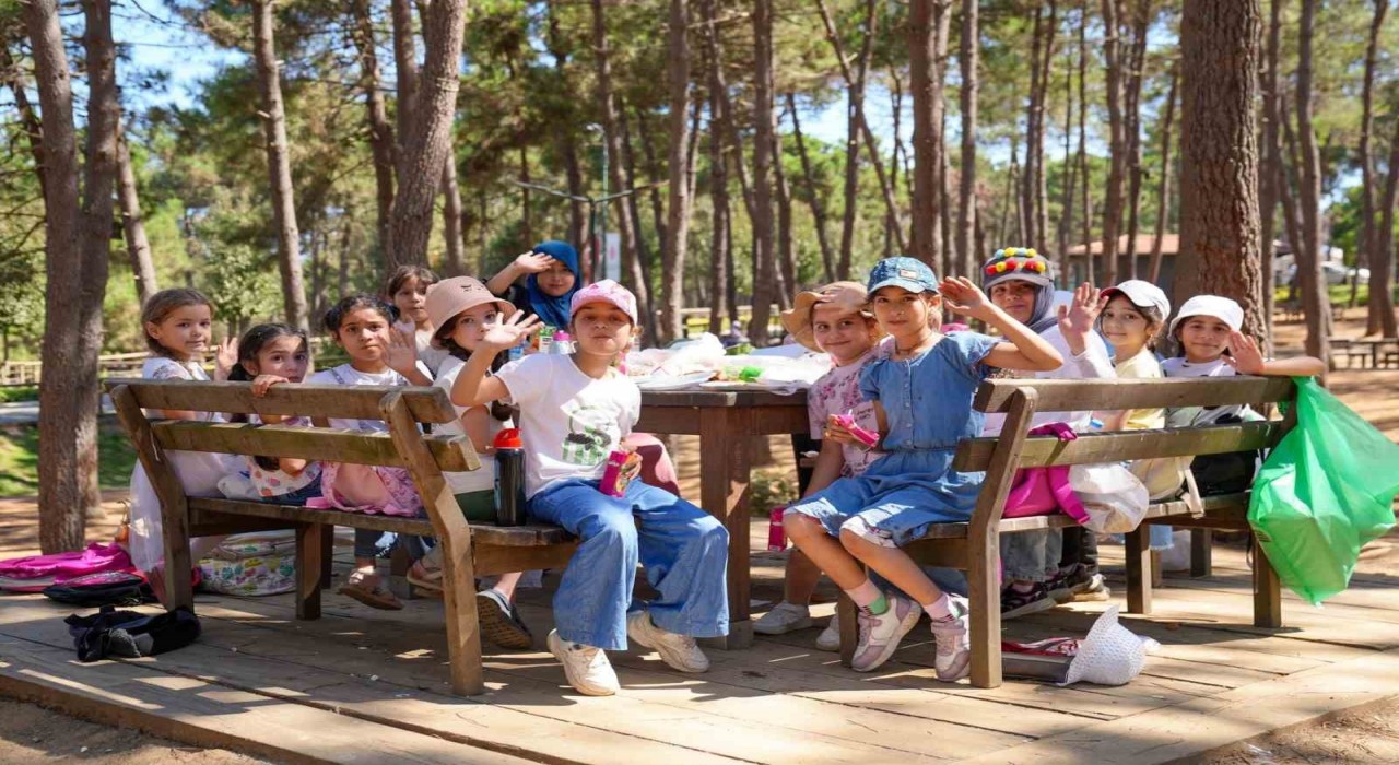 Ümraniyede Yaz Kuran Kursu öğrencileri piknikte buluştu