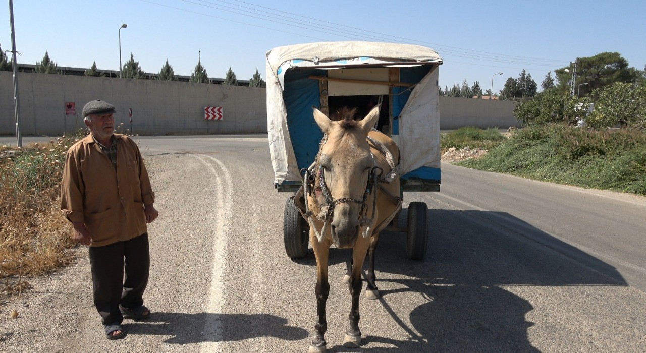 Unutulmaya yüz tutmuş çerçilik mesleğini 20 yıldır sürdürüyor