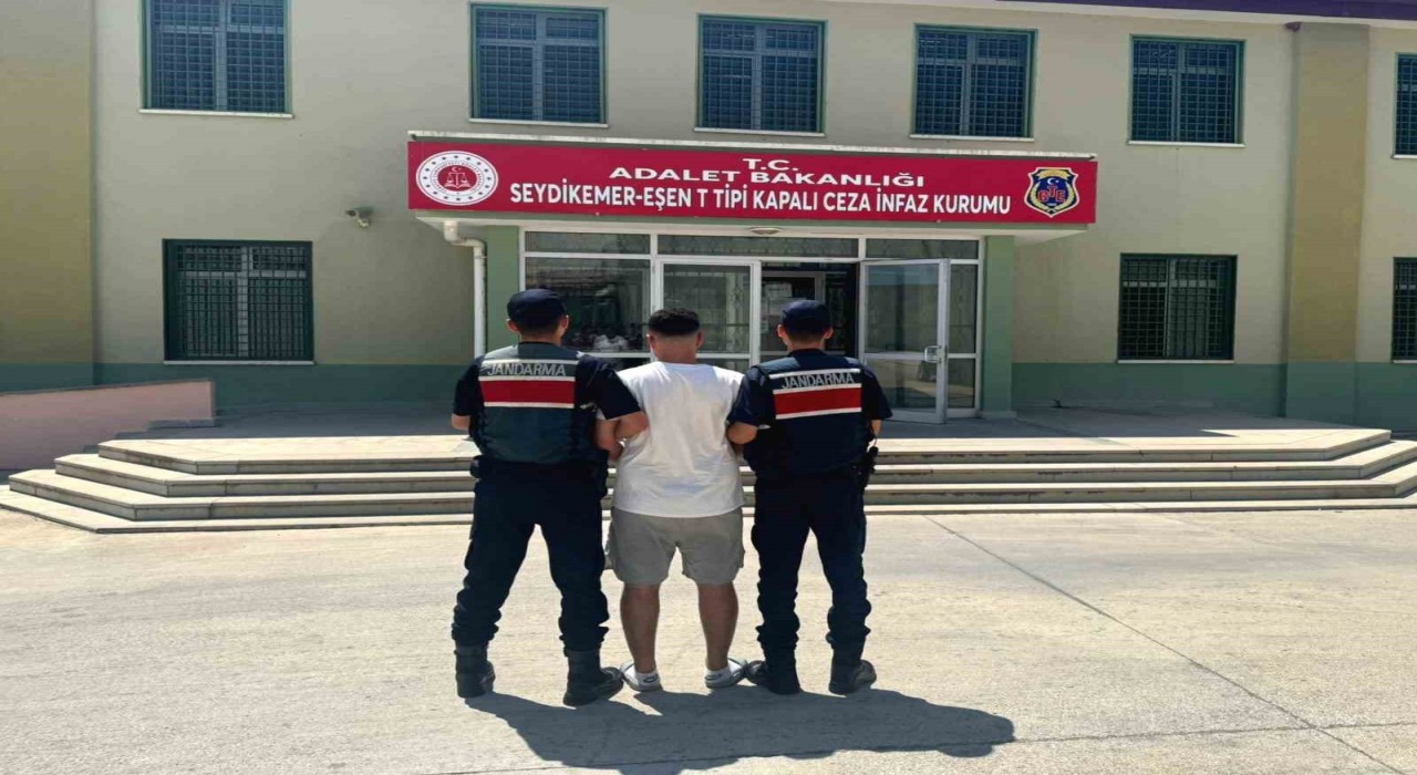Uyuşturucu ticaretinden hapis cezasıyla aranan şahıs yakalandı