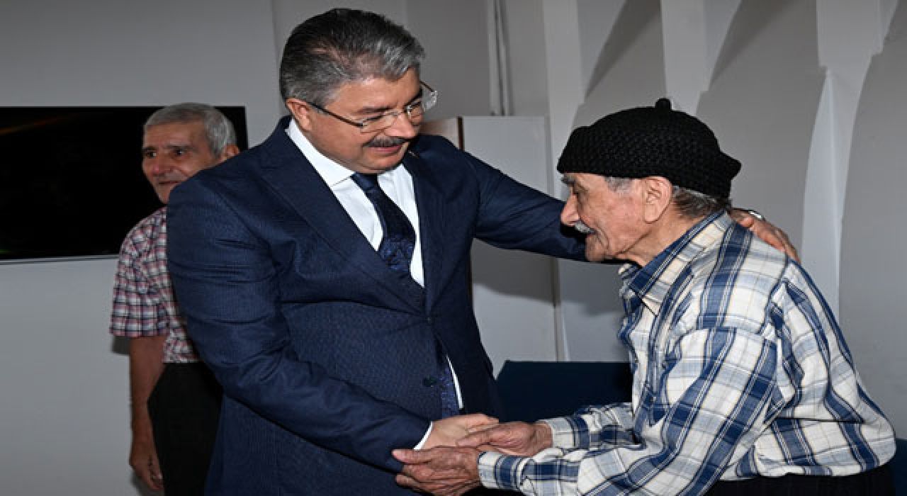 Vali Yılmaz: “Yaşlılarımız Geleceğimize Işık Tutan Rehberlerdir”