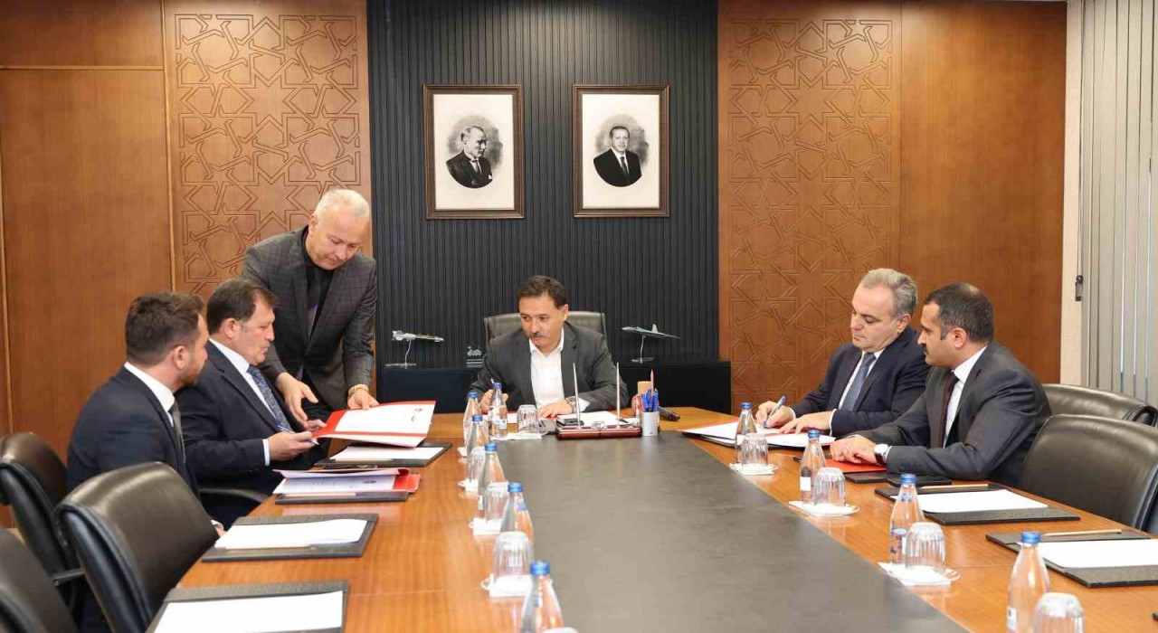 Valilik ile ERÜ arasında ERVA Spor Okulları Akademisi işbirliği protokolü imzalandı