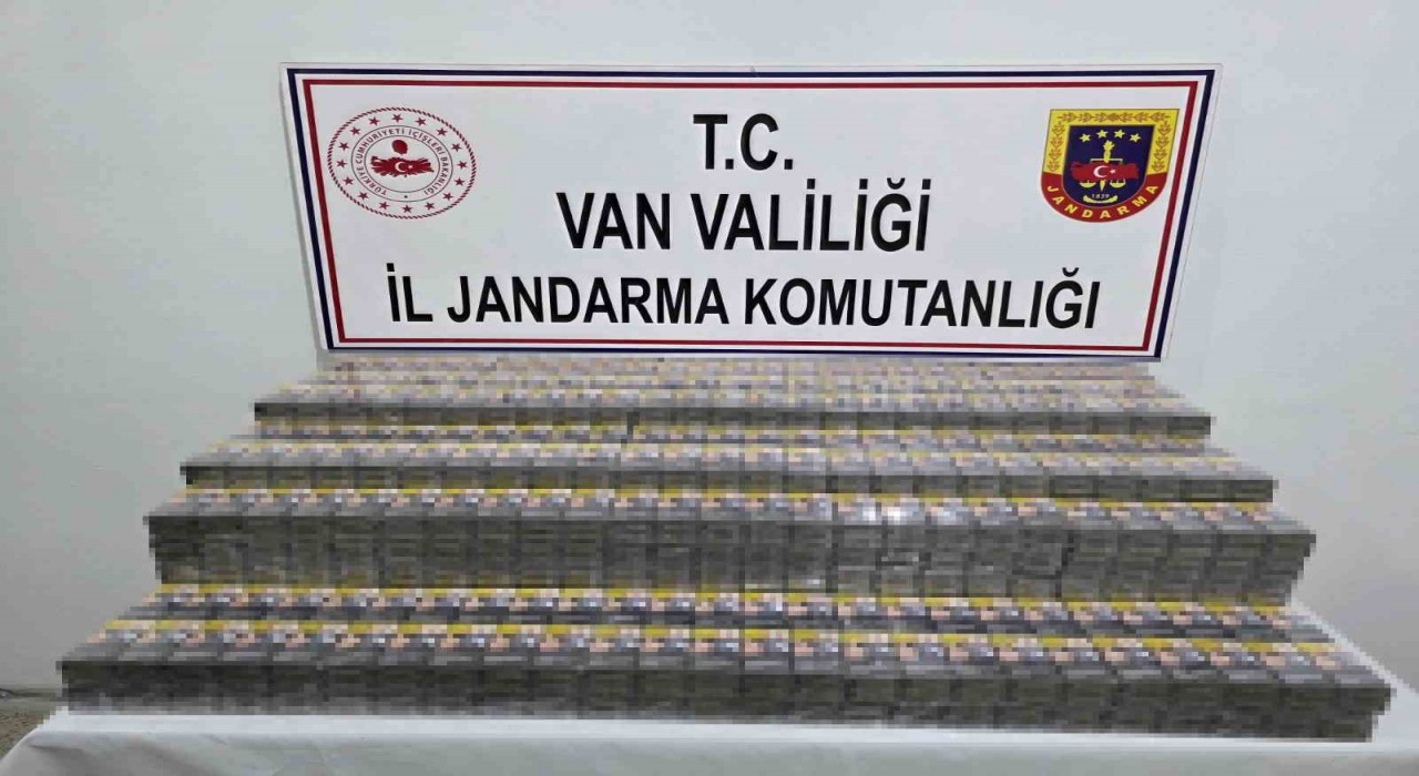Vanda 6 bin 207 paket kaçak sigara ele geçirildi