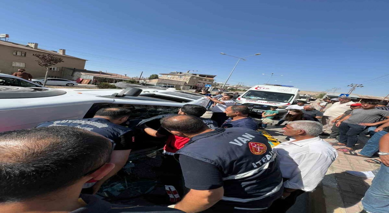 Vanda trafik kazası: 1 yaralı