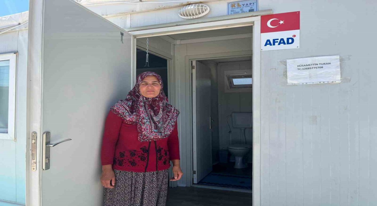 Yangın sonrası kurulan konteynır kentte rahat ve güvenli hayat