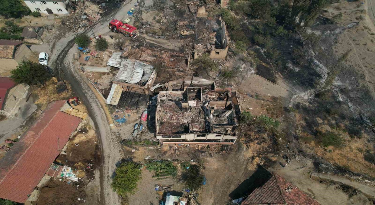 Yangında alevlerin sardığı köy ‘Genel Hayata Etkili Afet Bölgesi ilan edildi