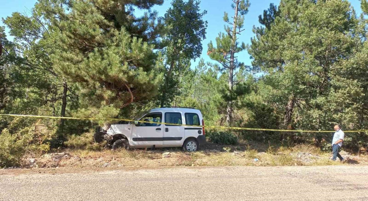 Yaşlı çift aynı kazada hayatlarını kaybetti