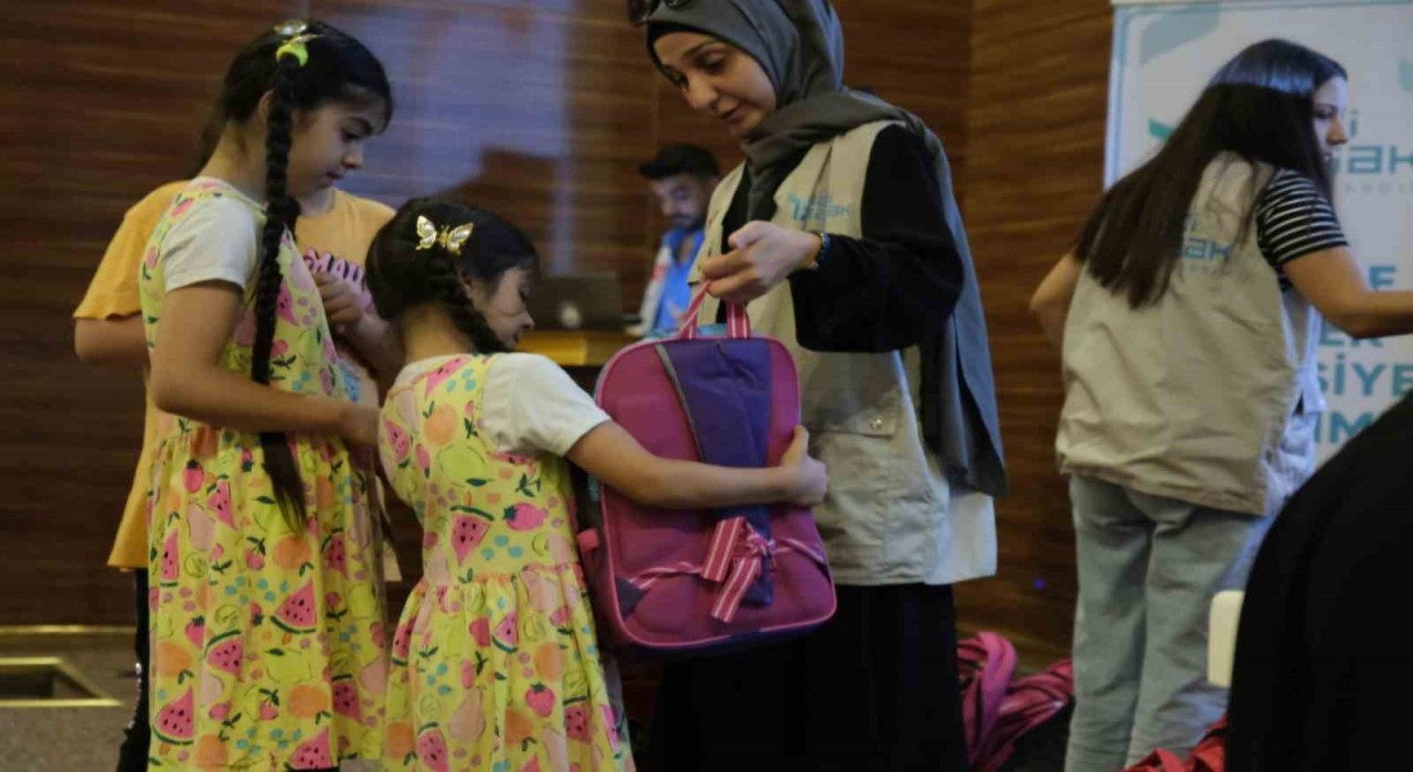 Yedi Başaktan üniversite bursu ve kırtasiye kampanyası