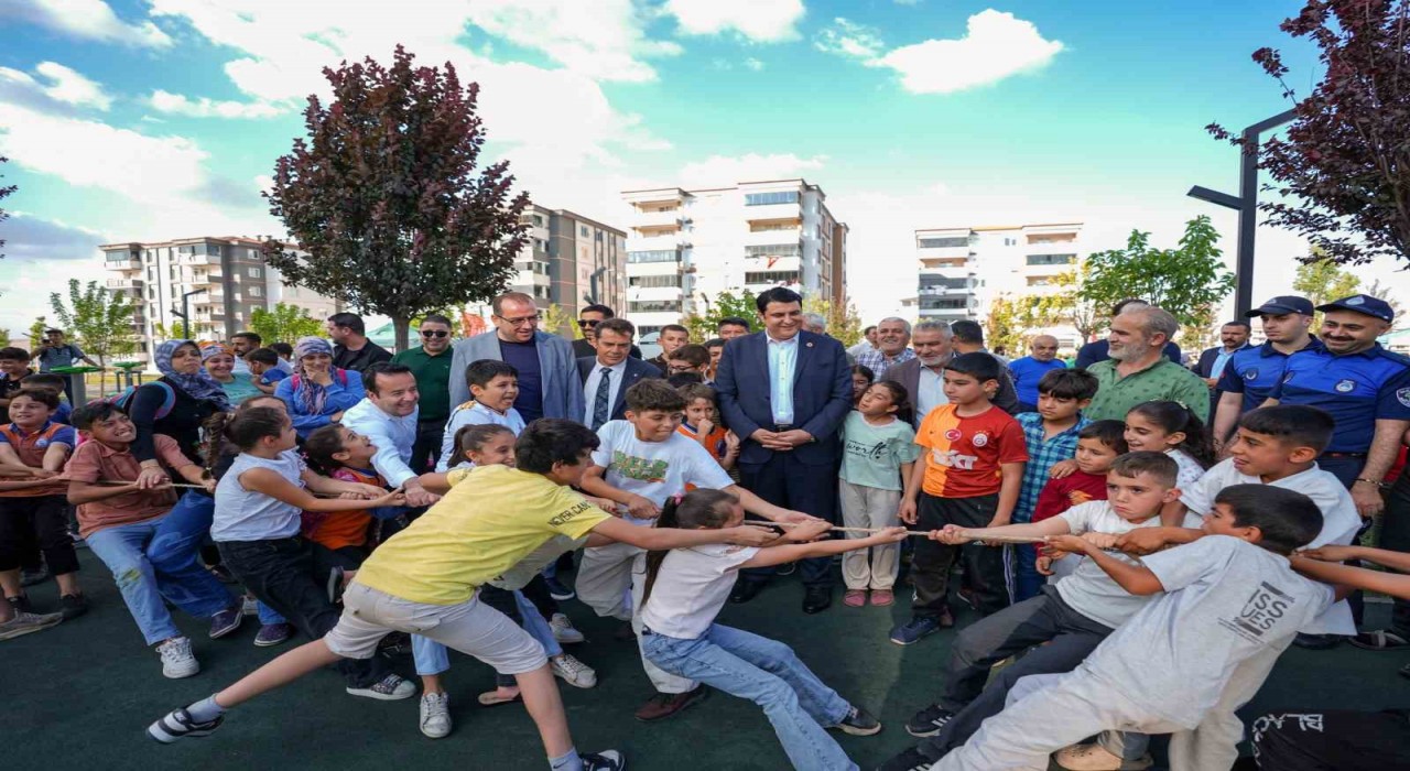 Yılmazdan 1 yılda 18 yeni park