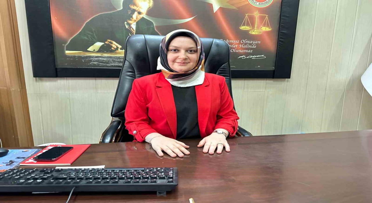 Yüksekova Adliyesinde bir ilk: Kadın başkan görevde