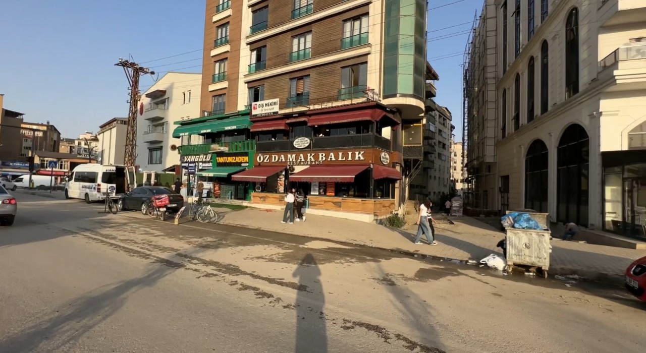 Yüksekovada toz vatandaşı çileden çıkarttı