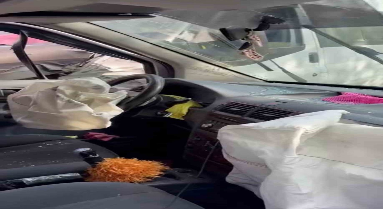 Yüksekovada trafik kazası: 3 yaralı