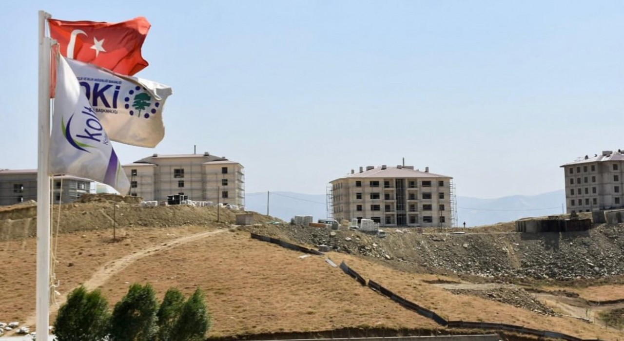 Yüksekovada yeni TOKİ konutları yükseliyor