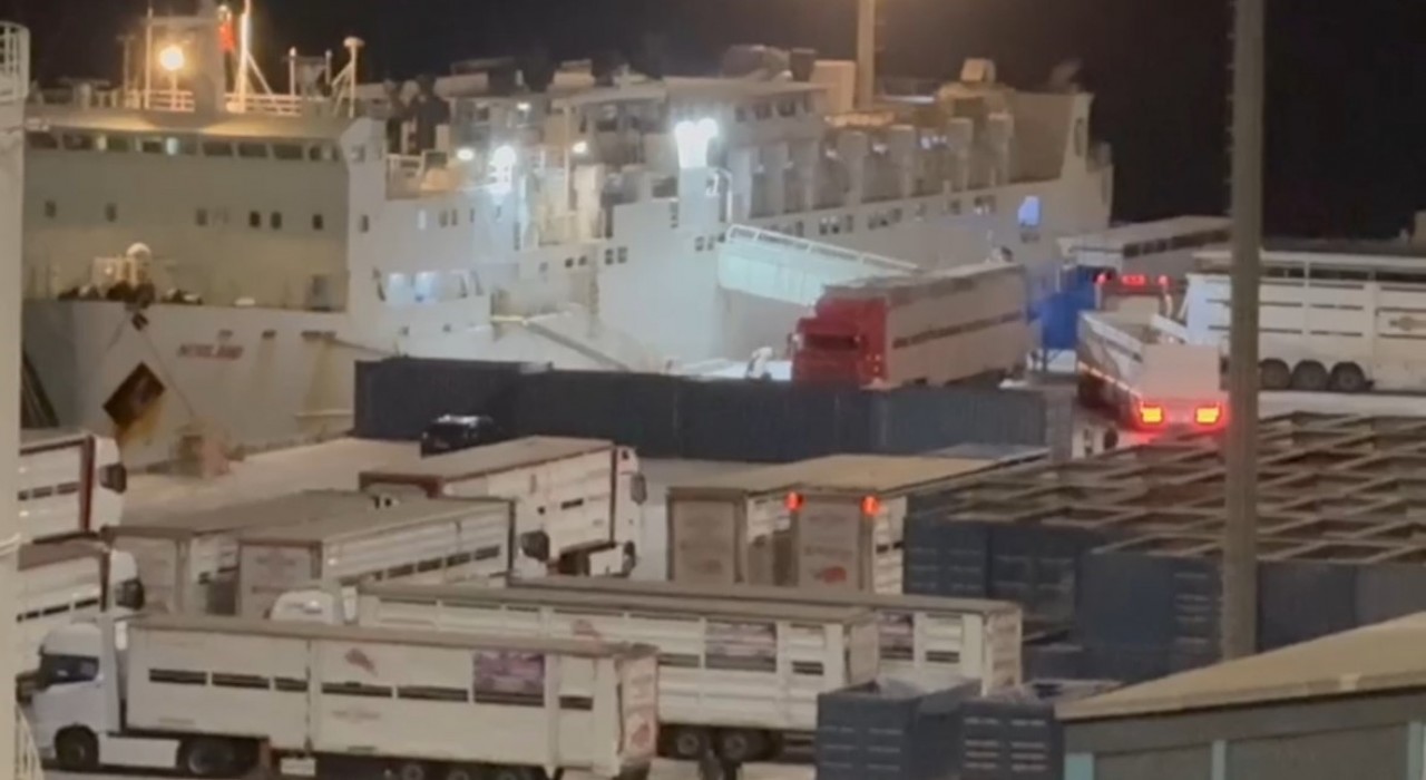 Yüzen Ahır yine Bandırmada: Çelebi Limanına tepkiler büyüyor