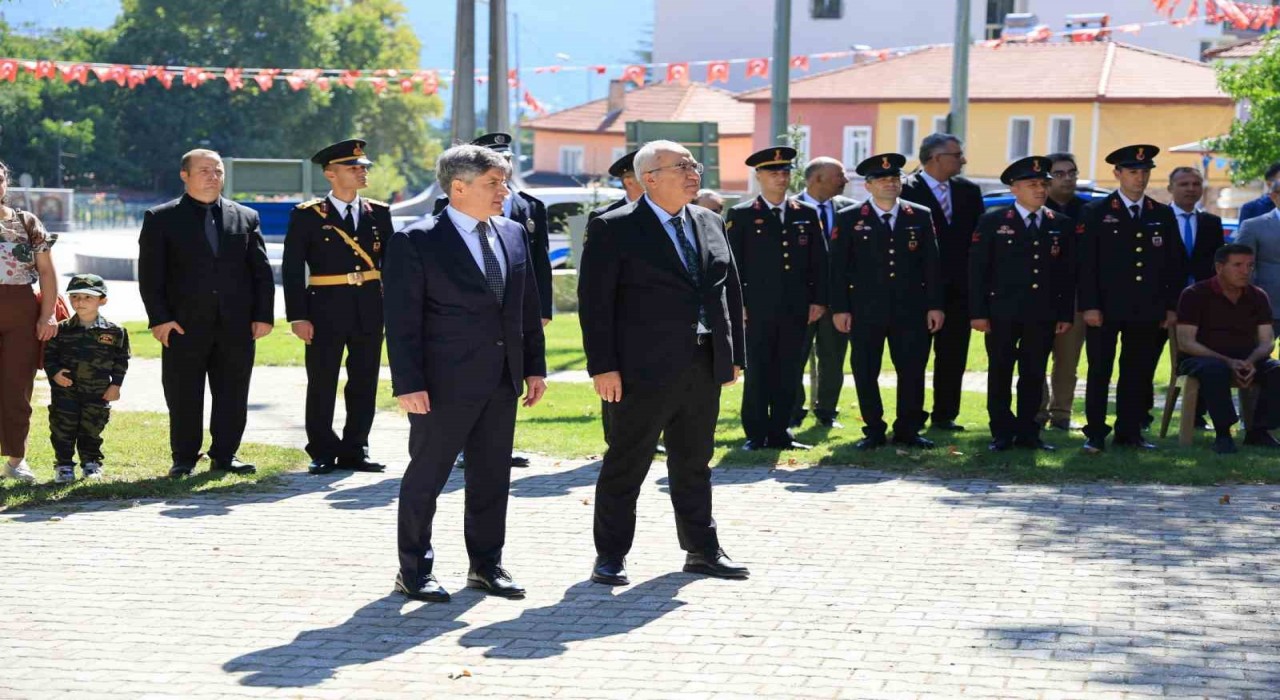 Zafer Bayramı Çamelinde coşkuyla kutlandı