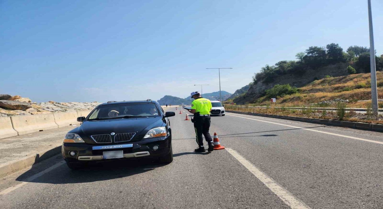 Zonguldakta bir haftada 37 aranan şahıs yakalandı