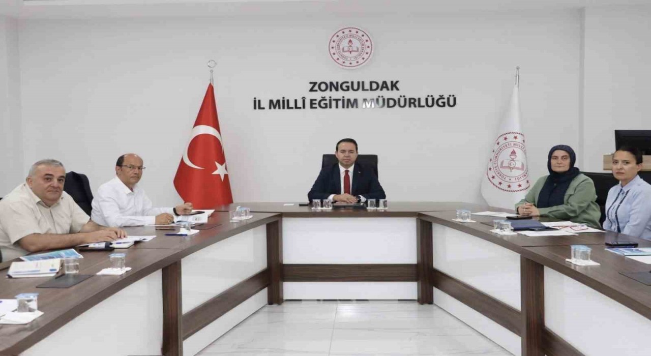 Zonguldakta İlçe Millî Eğitim Müdürleri toplantısı gerçekleştirildi