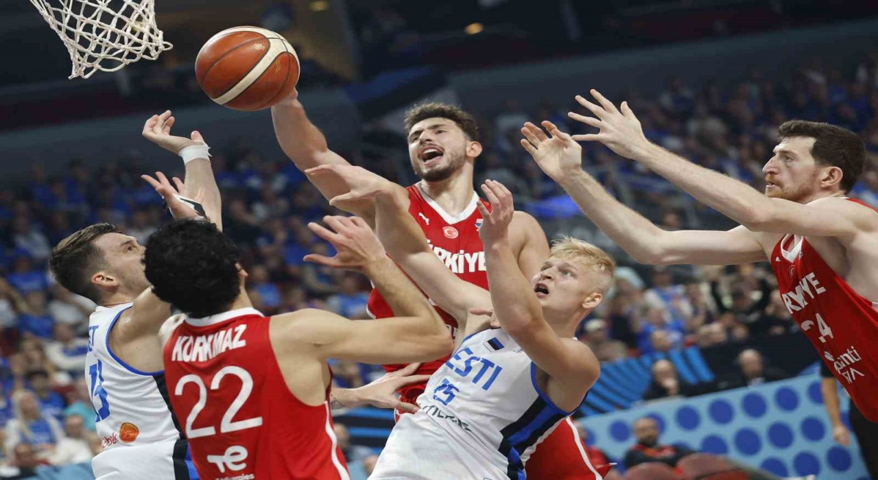 12 Dev Adam, Avrupa Şampiyonasında 4te 4 yaptı