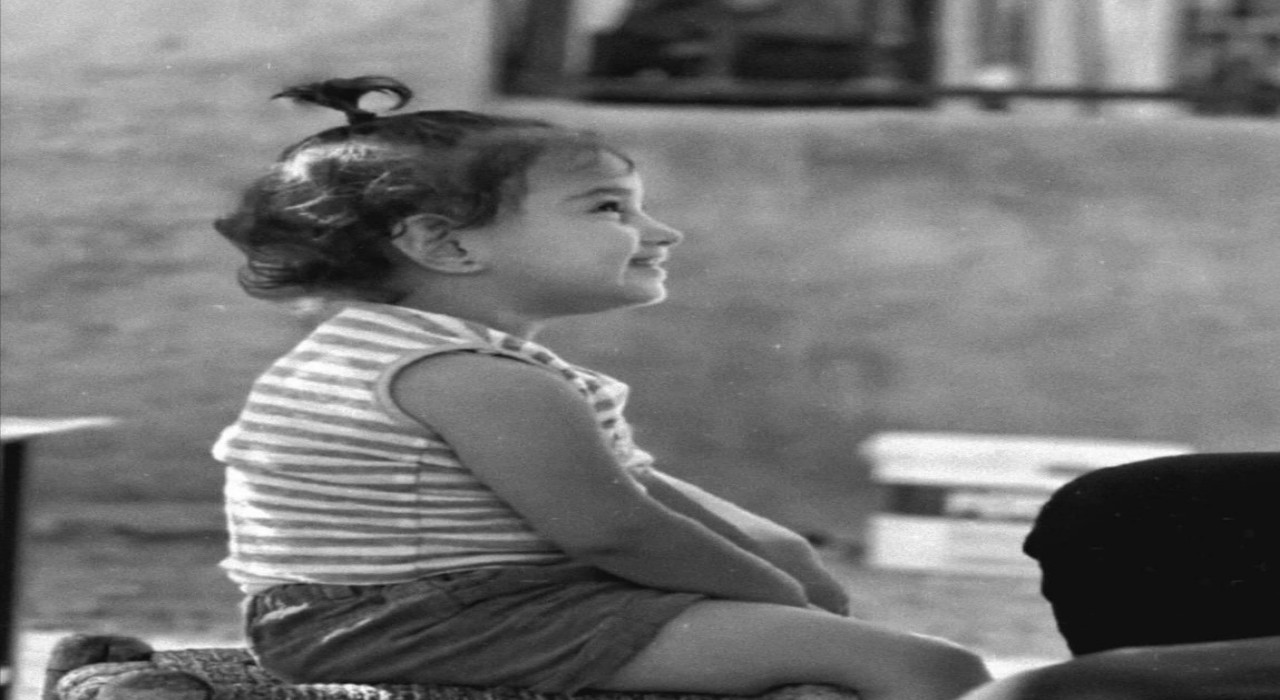 2 yaşındaki çocuk, kamyonetin altında kalarak hayatını kaybetti