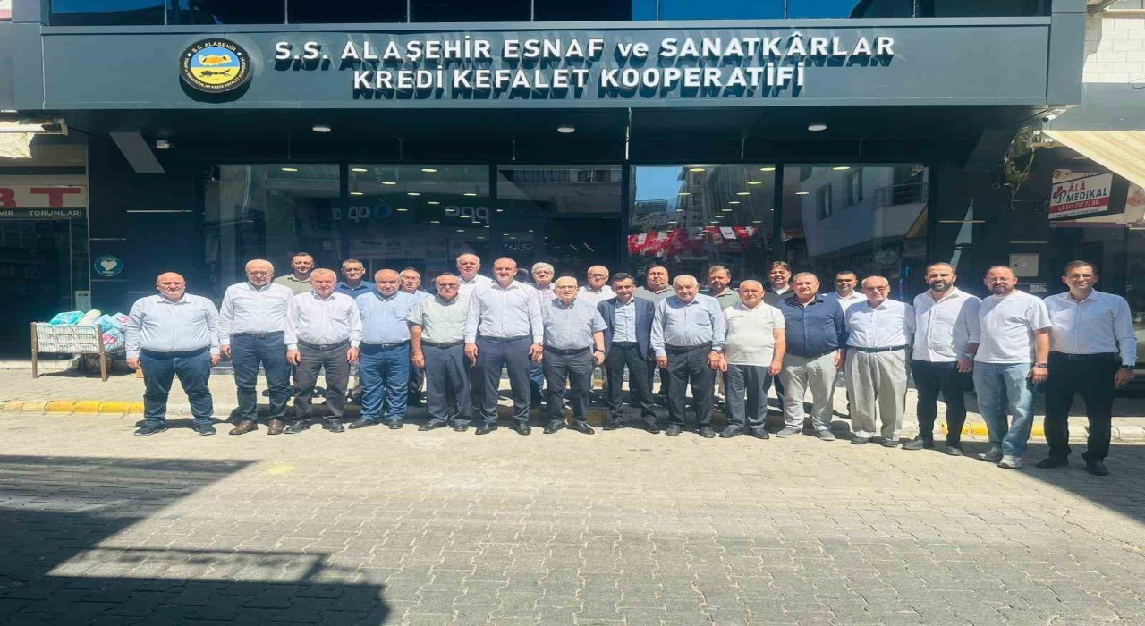 22. Bölge Manisa Esnaf Kefalet Kooperatifleri Birliği toplantısı Alaşehirde yapıldı