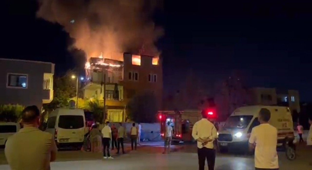 3 katlı ev alevlere teslim oldu