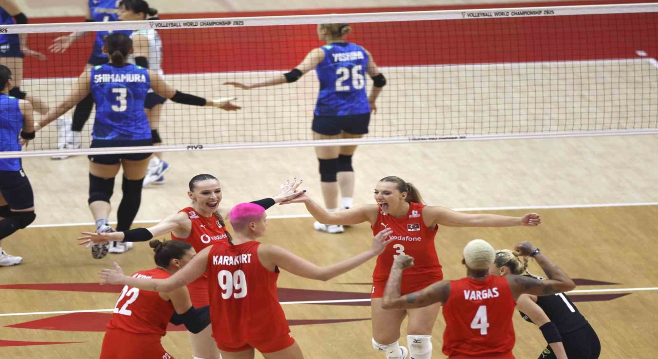 A Milli Kadın Voleybol Takımı, Dünya Şampiyonasında ilk kez finalde
