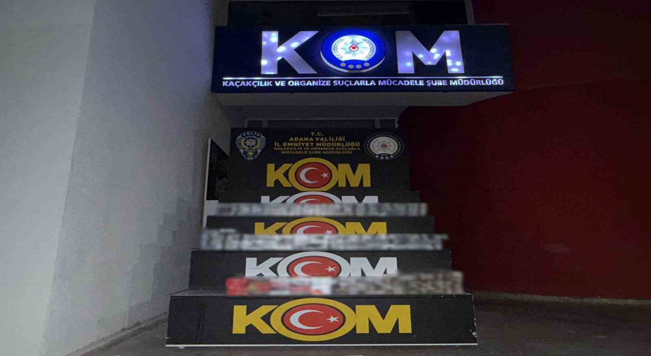 Adanada 4 bin paket kaçak sigara ele geçirildi: 3 tutuklama