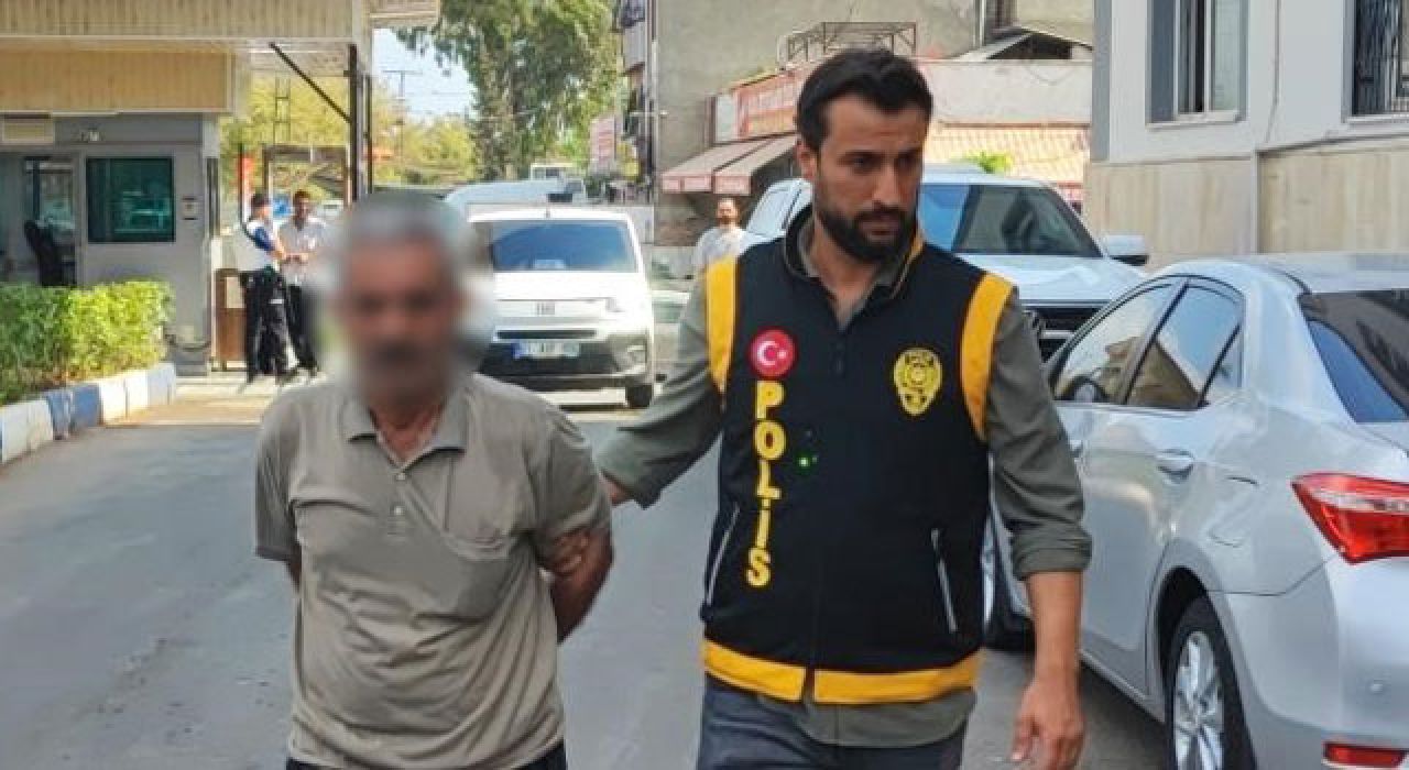 Adana’da Sokakta Çocuklara Sopayla Saldıran Şüpheli Tutuklandı