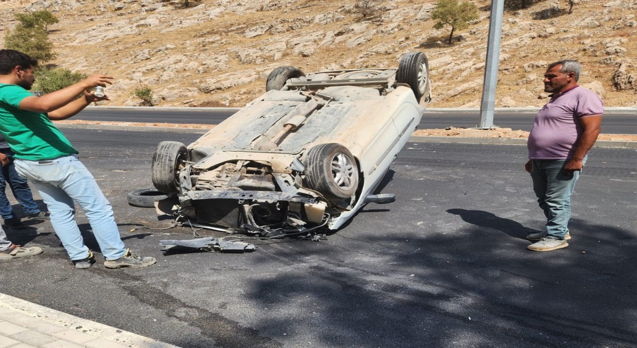 Adıyamanda otomobil takla attı