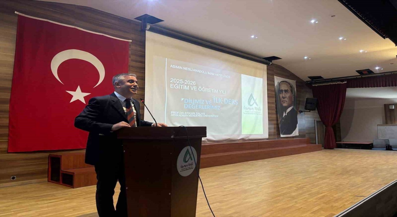 ADÜ Rektör Yardımcısı Prof. Dr. Salan, eğitim öğretim yılı açılışında ilk dersi verdi