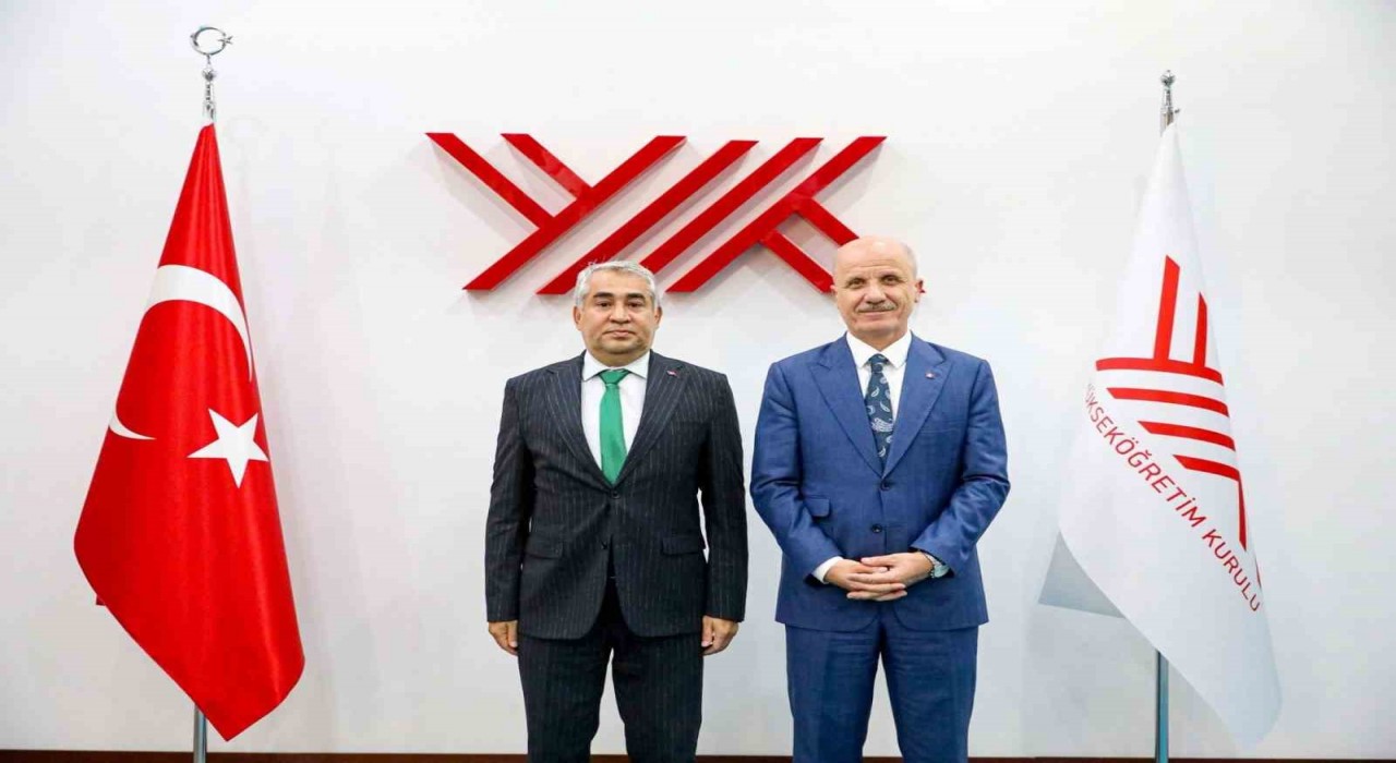 ADÜ Rektörü Kent, üniversitedeki çalışmalar hakkında YÖK Başkanı Prof. Dr. Özvara sunum yaptı