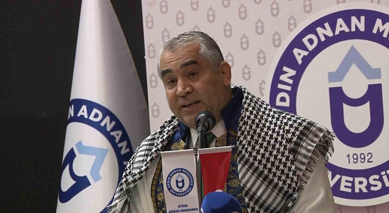 ADÜde yeni akademik yılın ilk dersi Filistin oldu