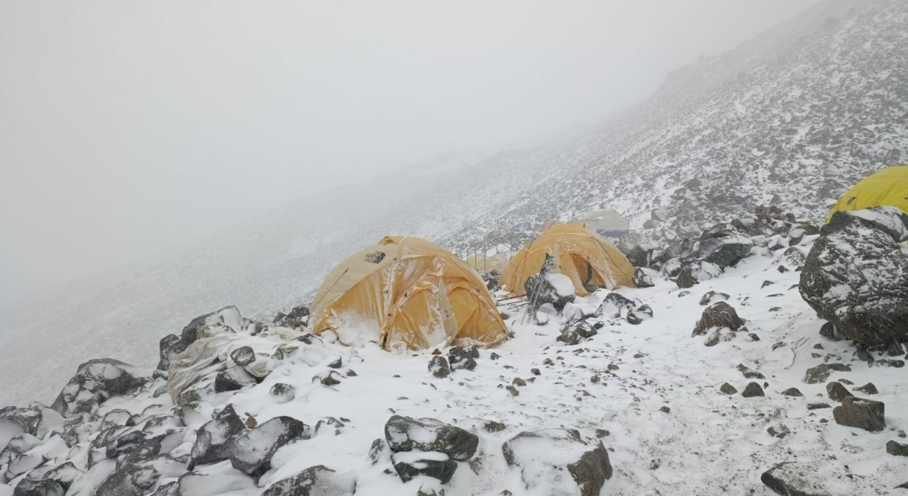 Ağrı Dağında tırmanışa tipi engeli