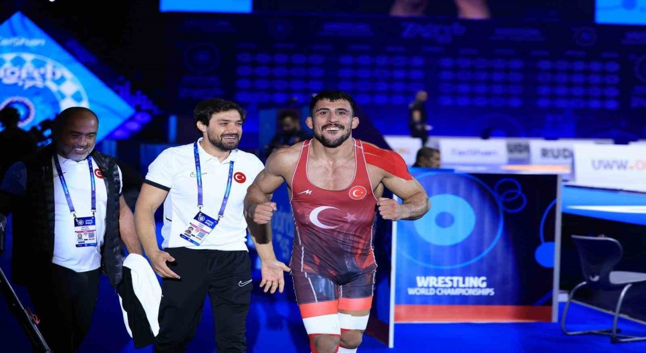 Ahmet Yılmazdan Dünya Güreş Şampiyonasında bronz madalya