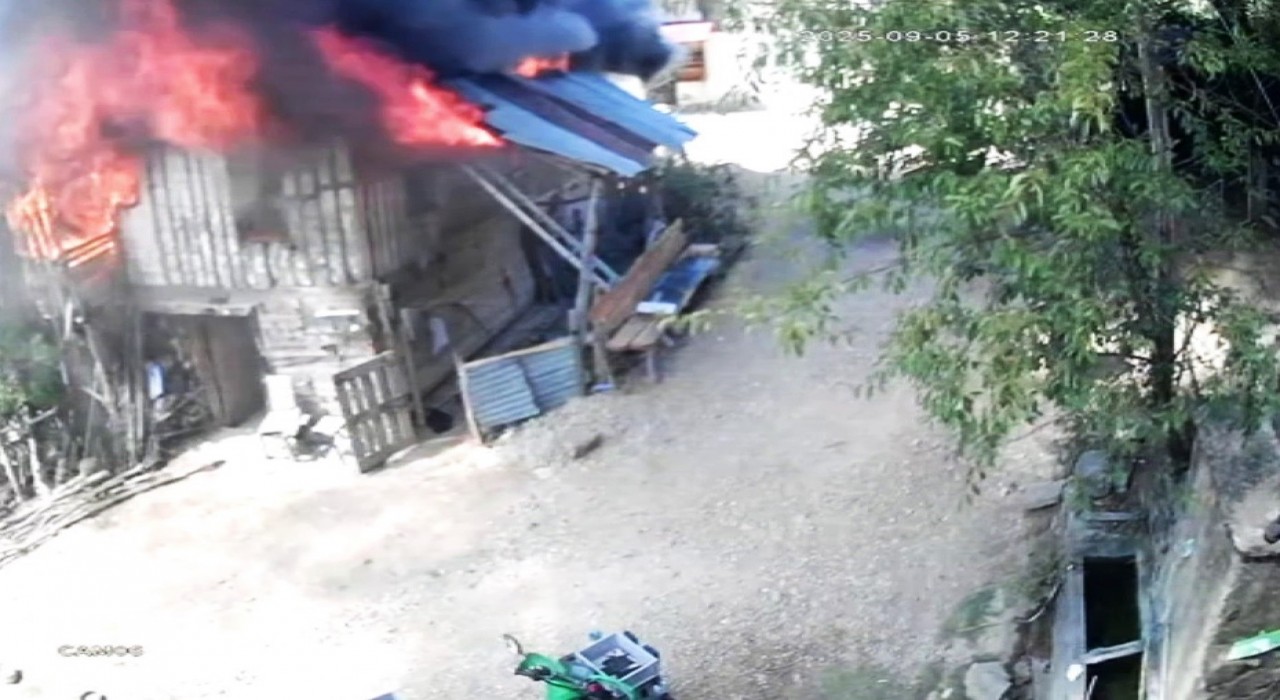 Ahşap evde başlayıp ormanlık alana sıçrayan yangının güvenlik kamerası görüntüleri ortaya çıktı