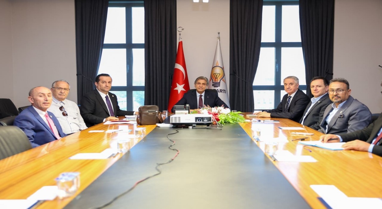 AK Parti Yerel Yönetimler Başkanı Demirden Rayiç bedeli artışı açıklaması