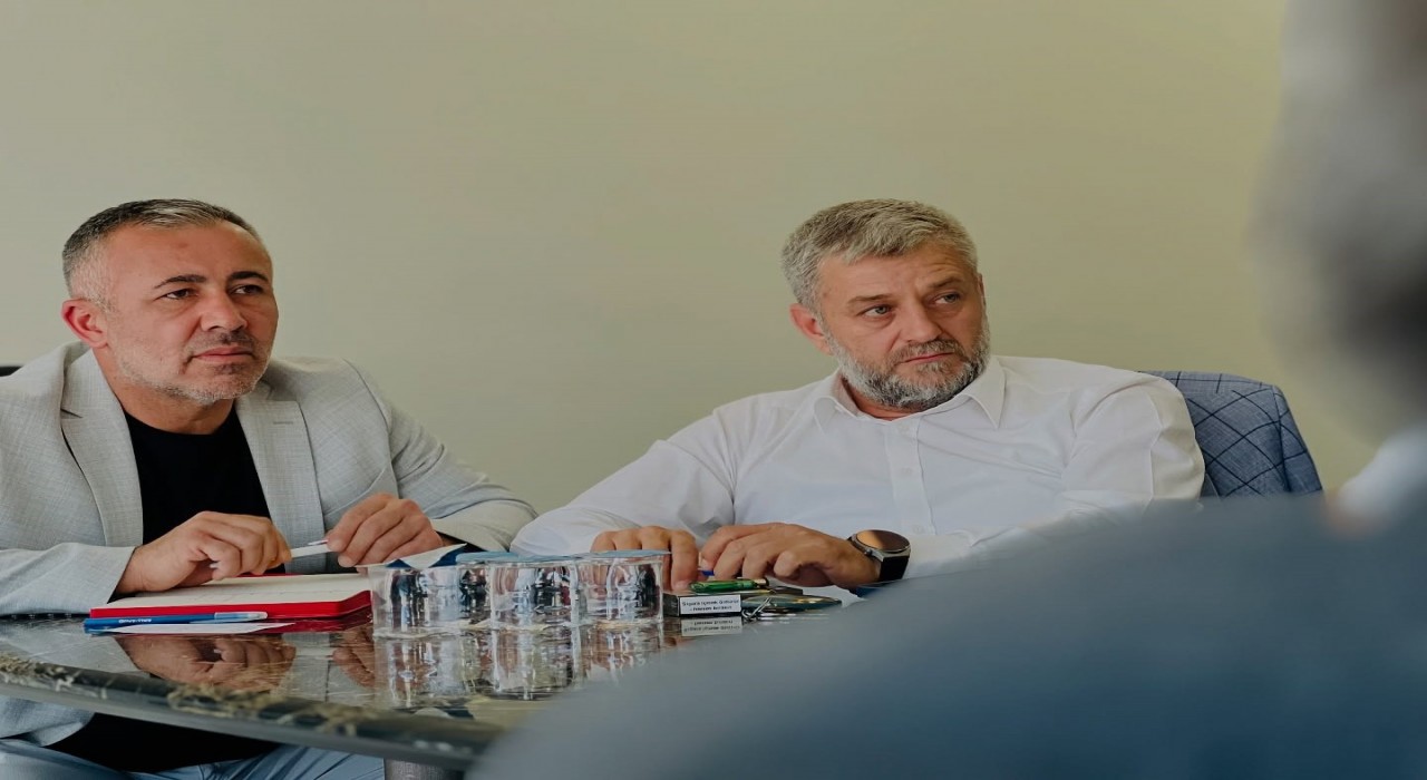 AK Partide yatırımlar ve projeler masaya yatırıldı