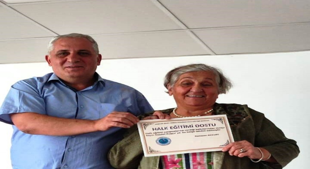 Akşehir Halk Eğitimi Merkezinden Halk Eğitimi Dostu Belgesi