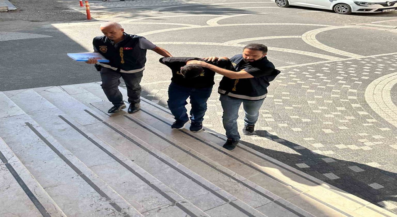 Akşehirde uyuşturucu operasyonu: 3 bin 500 kullanımlık bonzai ele geçirildi