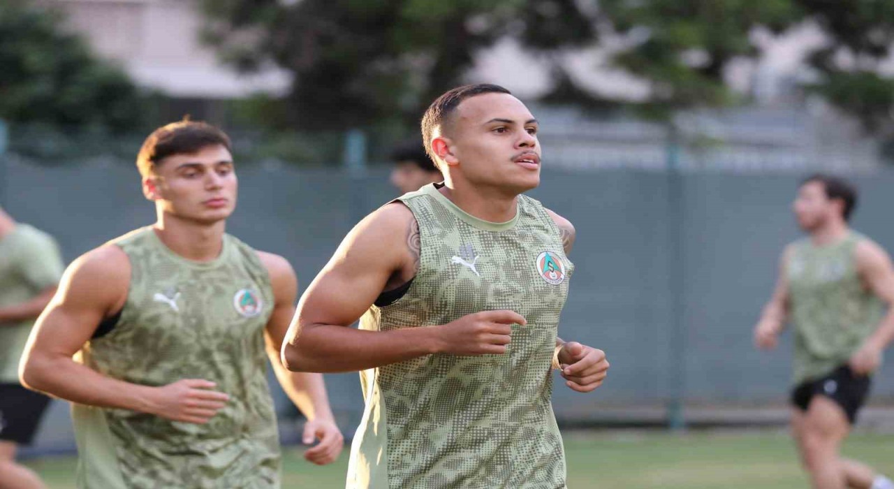 Alanyasporda Başkent mesaisi başladı