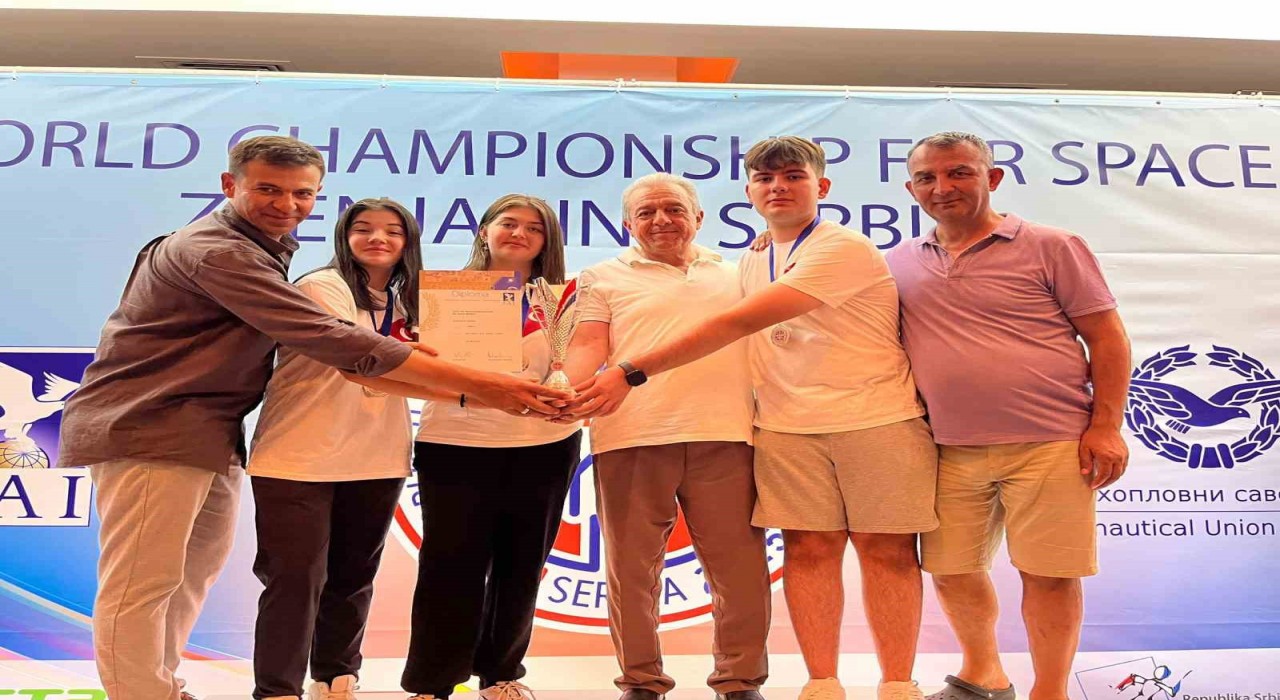 Alaşehirli sporculardan dünya ikinciliği