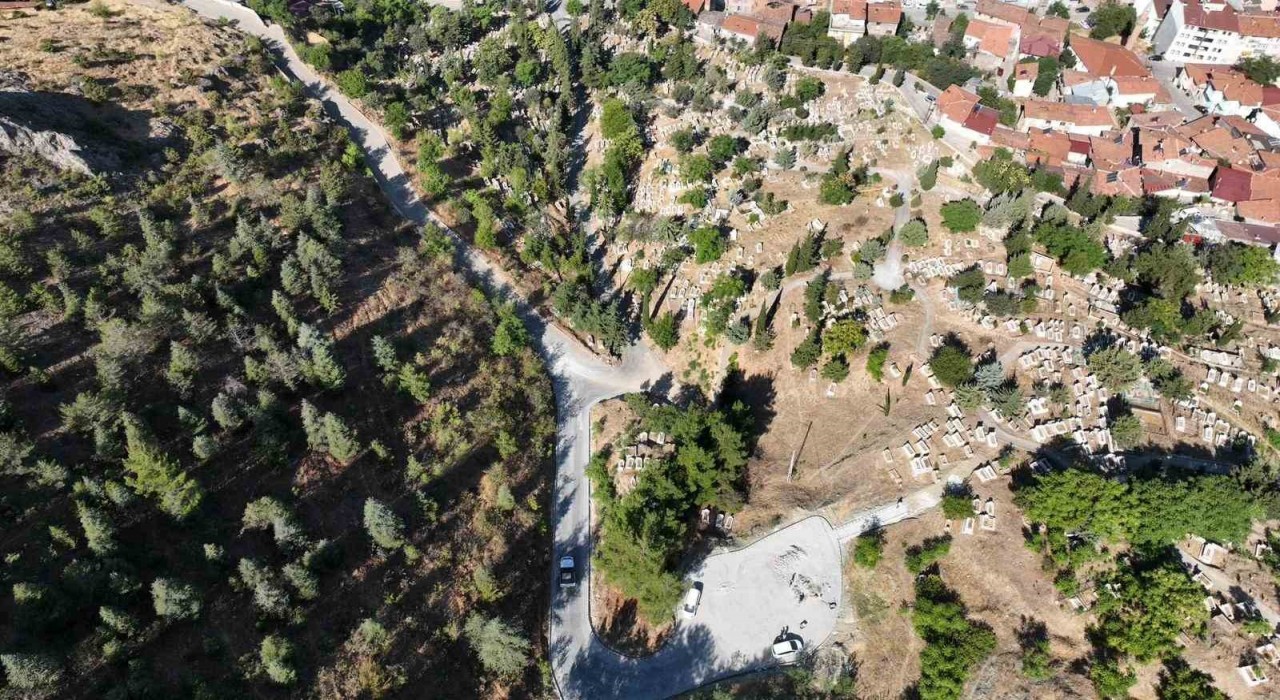Ali Mezarlığındaki ulaşım ve güvenlik sorunu çözüme kavuştu