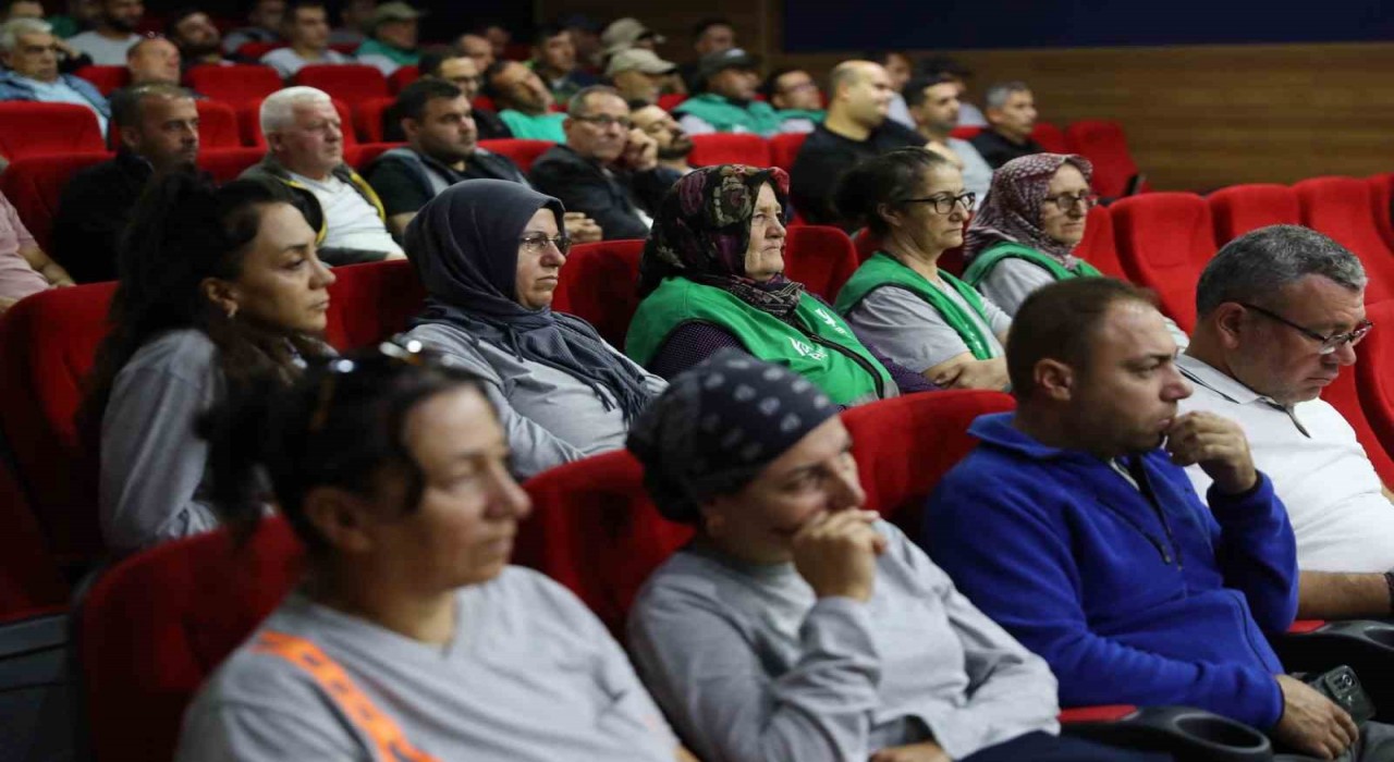 Aliağada vatandaşlara afet farkındalık ve ilk yardım eğitimi