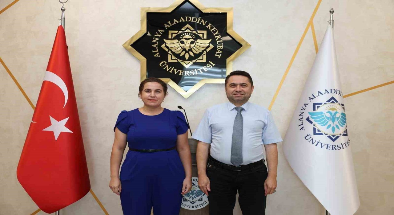 ALKÜlü Akademisyen ABDde ALKÜyü temsil etti