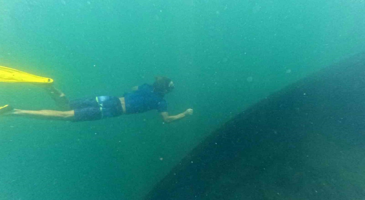 Amatör dalgıçlar, Van Gölünde batık Rus şilebini görüntüledi