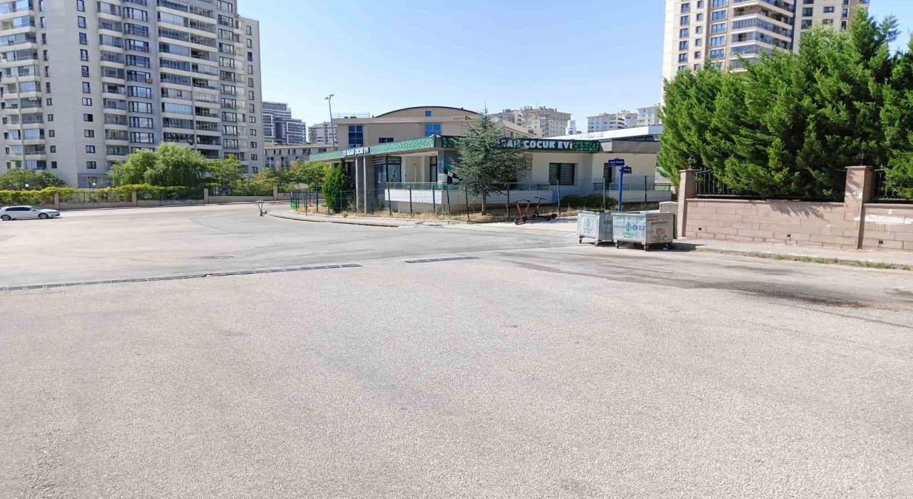 Ankarada başından vurularak öldürülen adamın zanlılarını yakalama çalışmaları devam ediyor